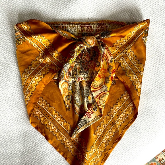 Satin Scarf Top - Picture 3 of 5